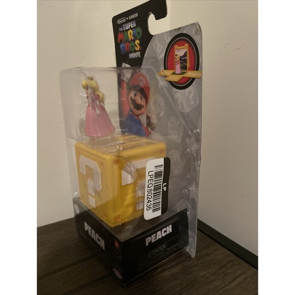Super‎ Mario Bros Movie Peach 1.25" Mini Figure & Question Block Jakks Pacific - Picture 4 of 5